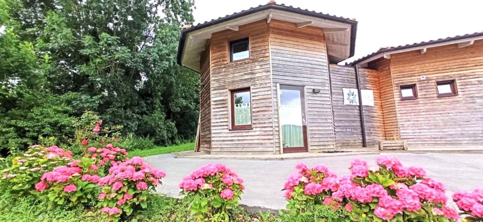 Artizar Gunea yurta con jardín Mungia Exterior foto