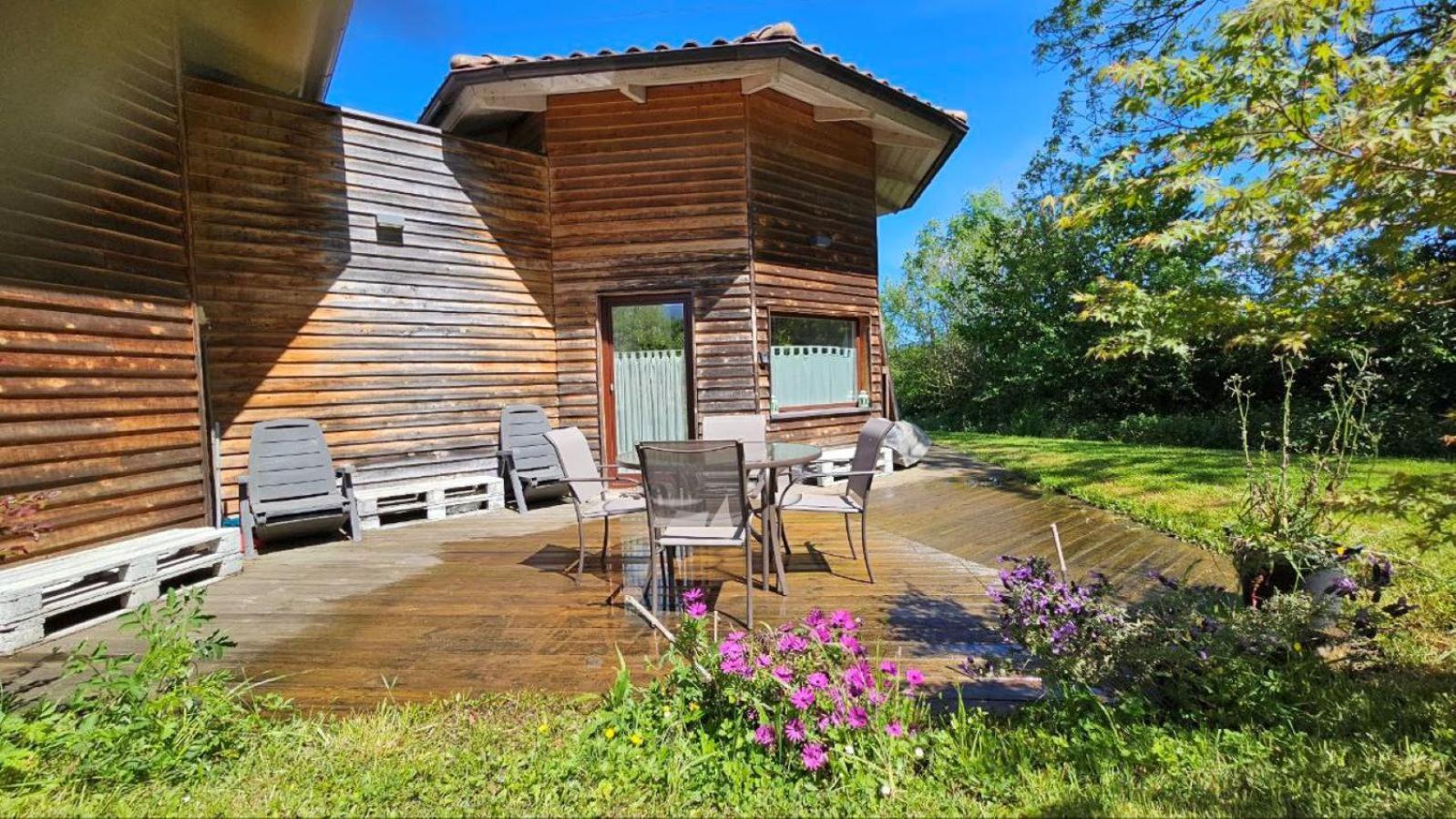 Artizar Gunea yurta con jardín Mungia Exterior foto