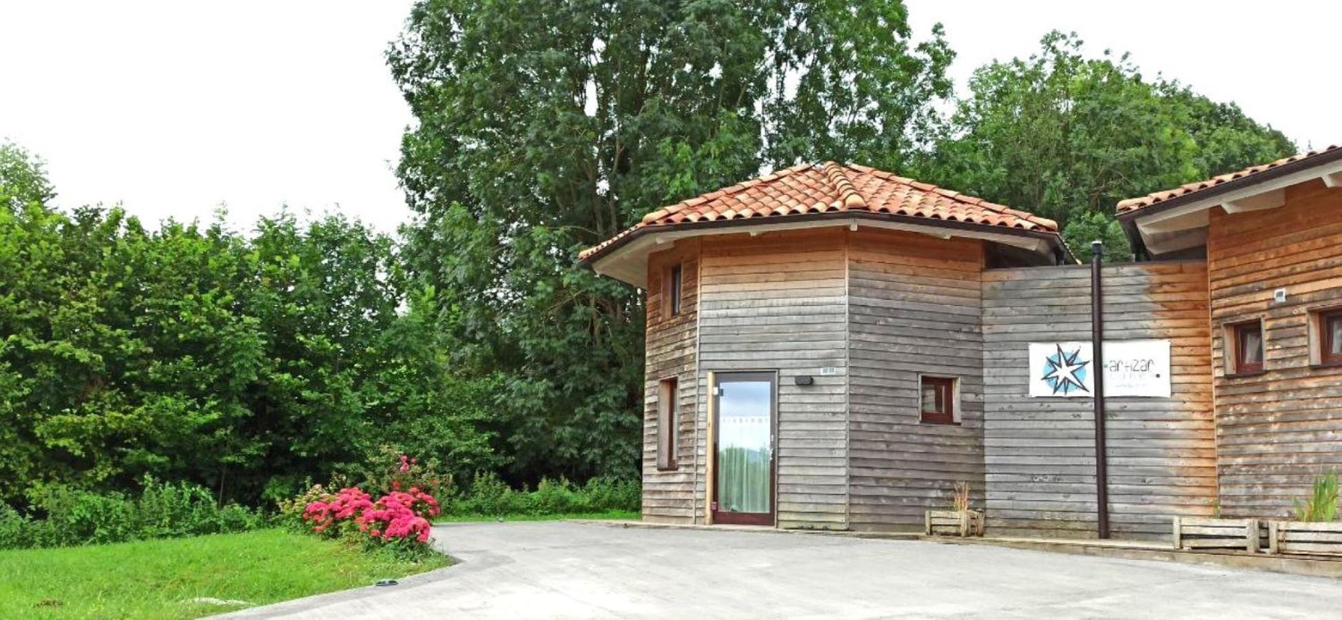 Artizar Gunea yurta con jardín Mungia Exterior foto